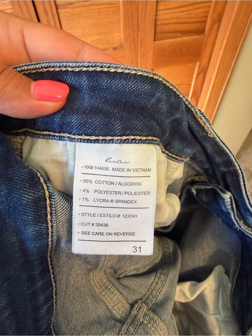KanCan Women's Dark Blue Distressed Skinny Jeans with Button-Fly size 31